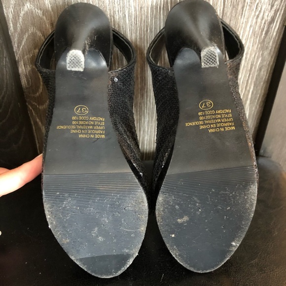 3 for 15 ๐ Spring Sequin Heels - Picture 5 of 7